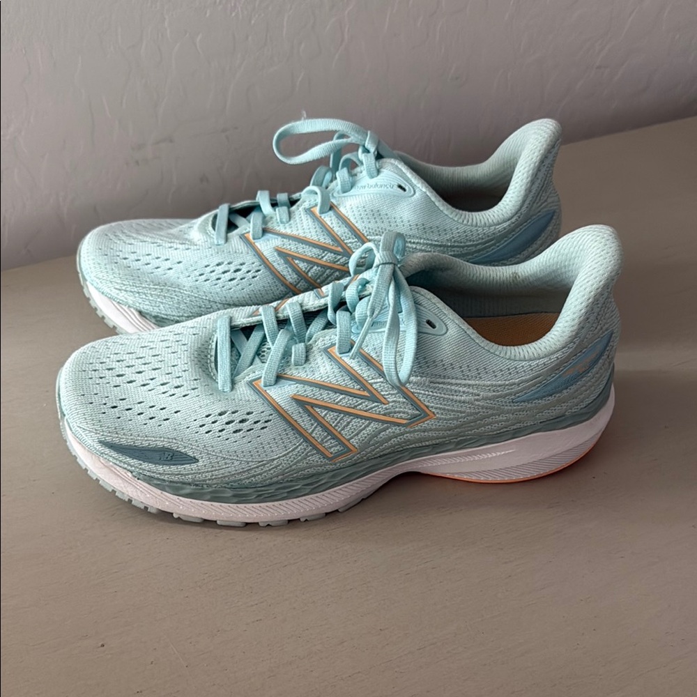New Balance Blue Athletic Shoes with Breathable Mesh